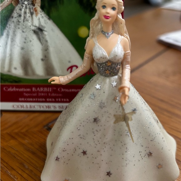 🎀Celebration BARBIE Ornament 2001 - Picture 2 of 3